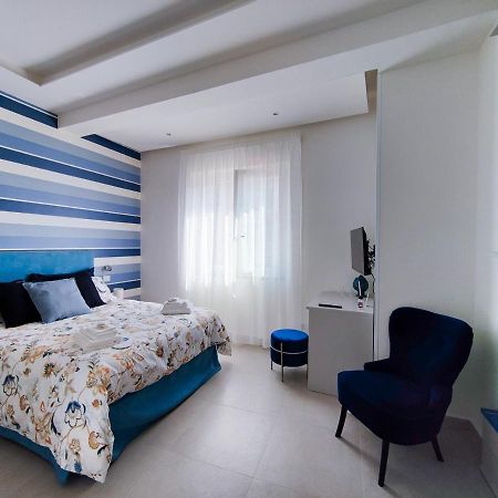 Interno7 Rooms กาสเตลลัมมาเร ดิ สตาเบีย ภายนอก รูปภาพ