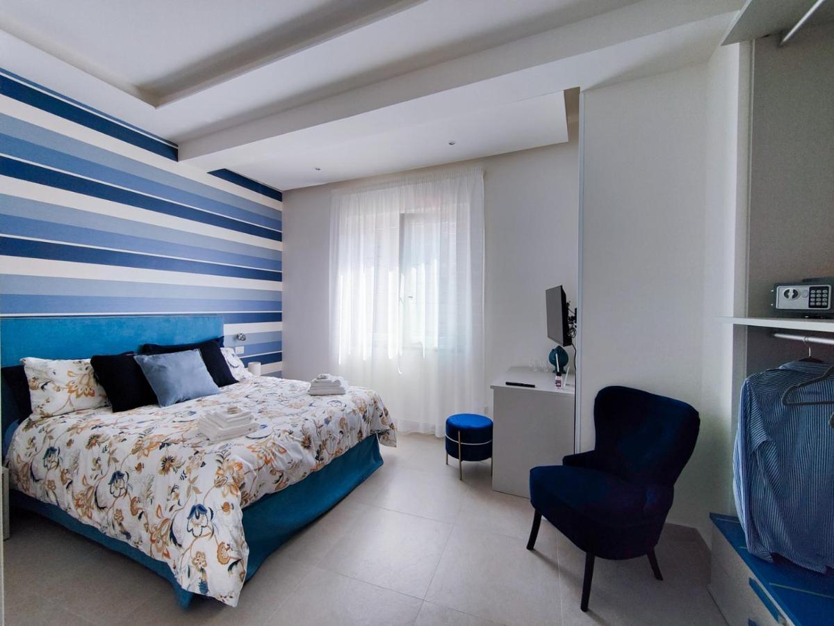 Interno7 Rooms กาสเตลลัมมาเร ดิ สตาเบีย ภายนอก รูปภาพ