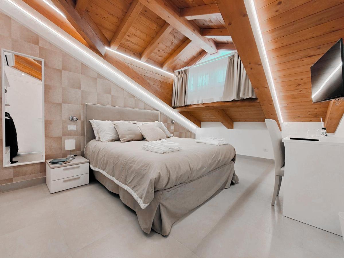 Interno7 Rooms กาสเตลลัมมาเร ดิ สตาเบีย ภายนอก รูปภาพ