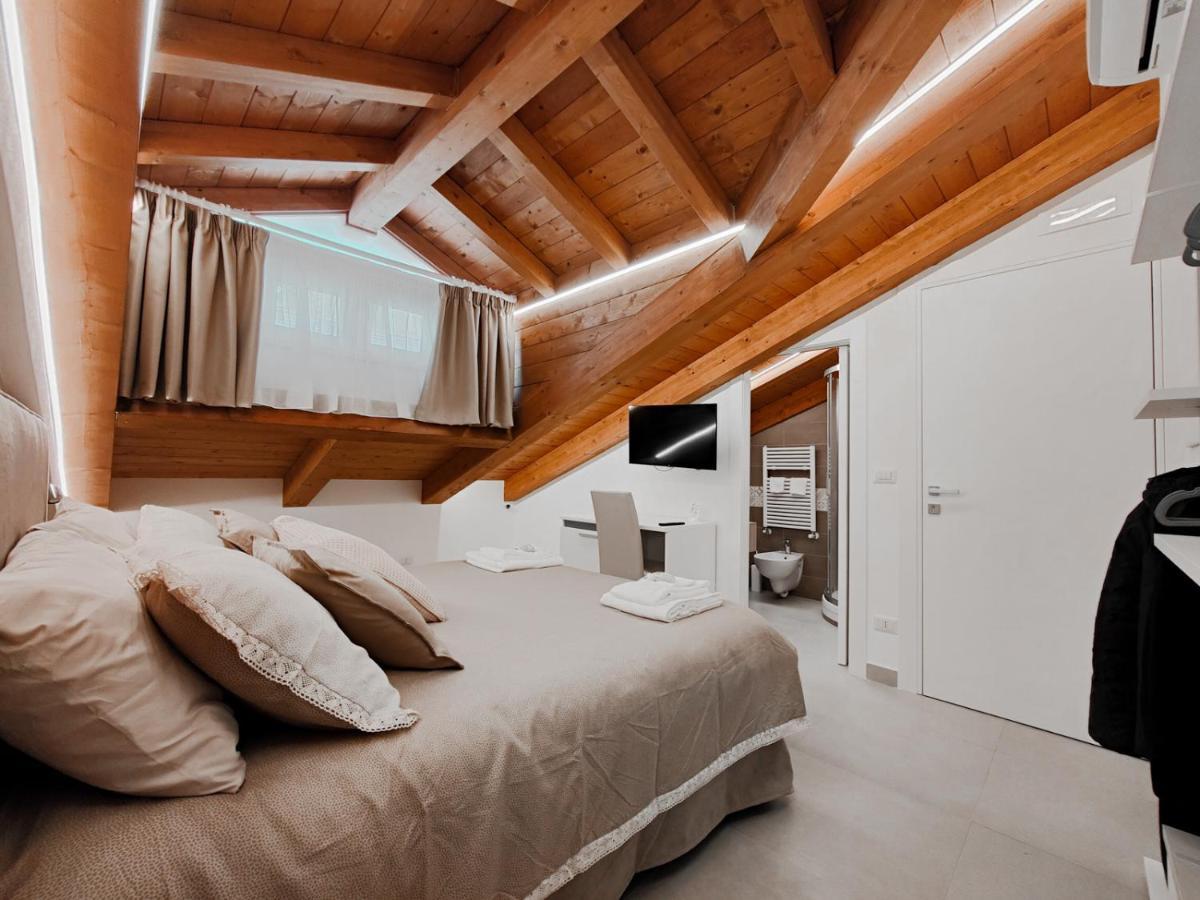 Interno7 Rooms กาสเตลลัมมาเร ดิ สตาเบีย ภายนอก รูปภาพ