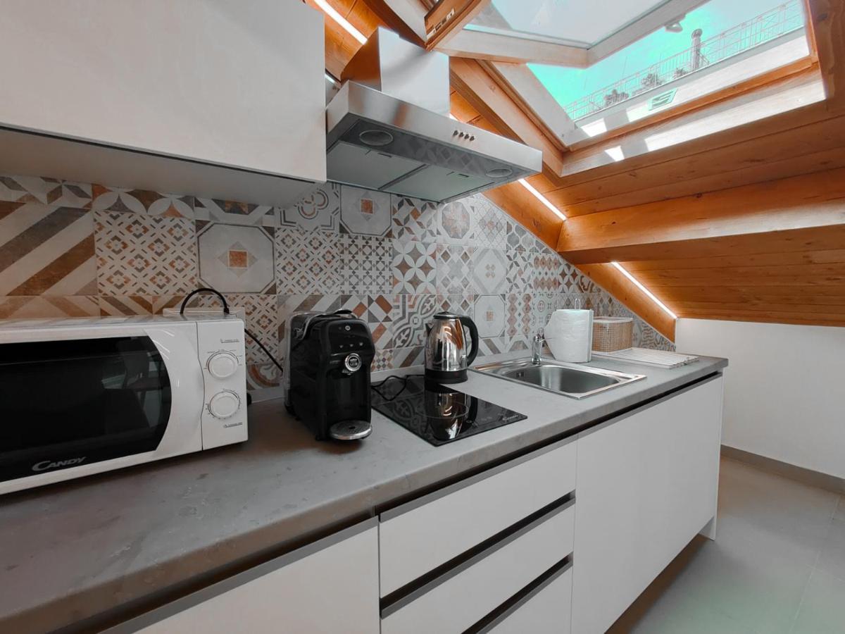 Interno7 Rooms กาสเตลลัมมาเร ดิ สตาเบีย ภายนอก รูปภาพ