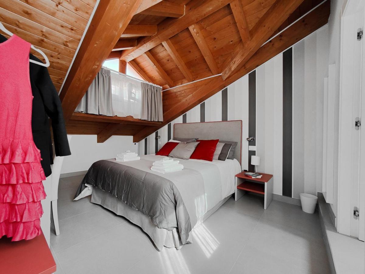 Interno7 Rooms กาสเตลลัมมาเร ดิ สตาเบีย ภายนอก รูปภาพ